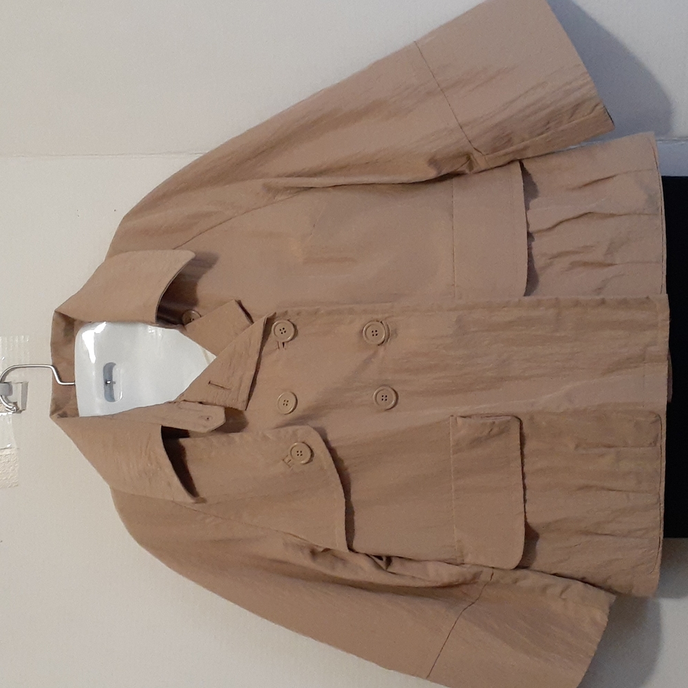 Apostrophe Women's Beige Windbreaker Double Breasted Jacket. Size M